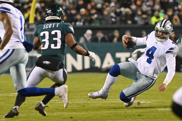 Philadelphia Eagles cornerback Josiah Scott (33) defends against