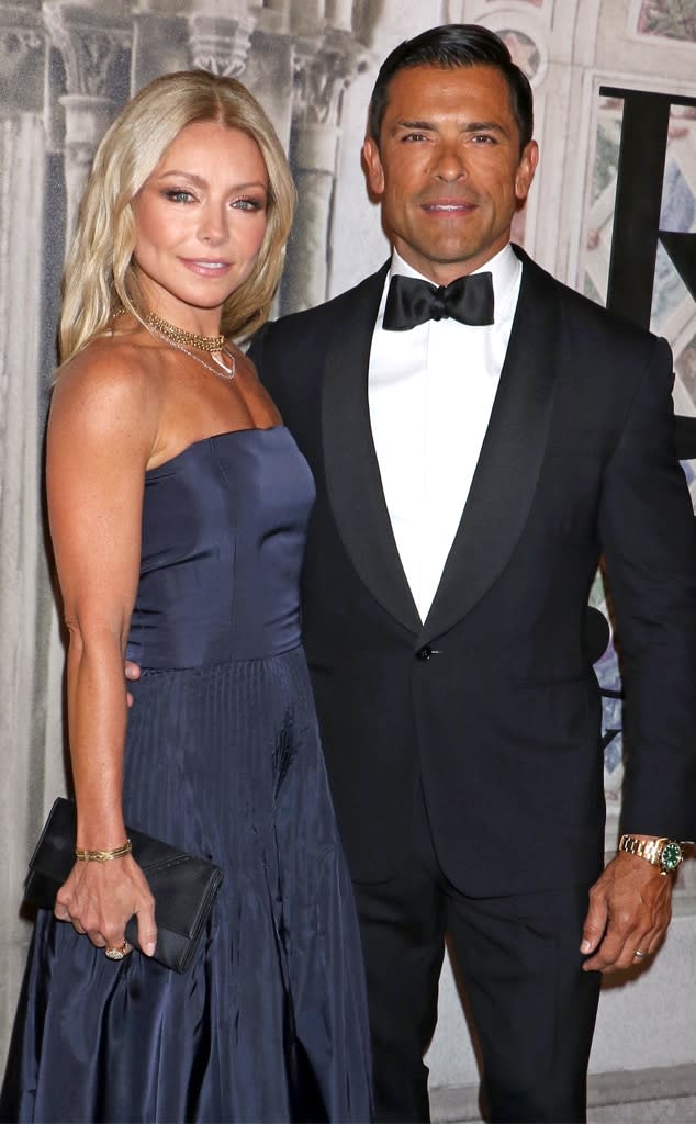 Kelly Ripa and Mark Consuelos