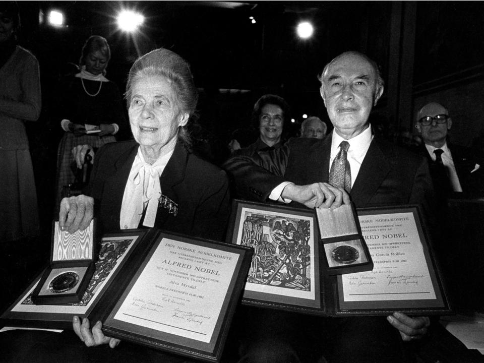 nobel prize winners 1982