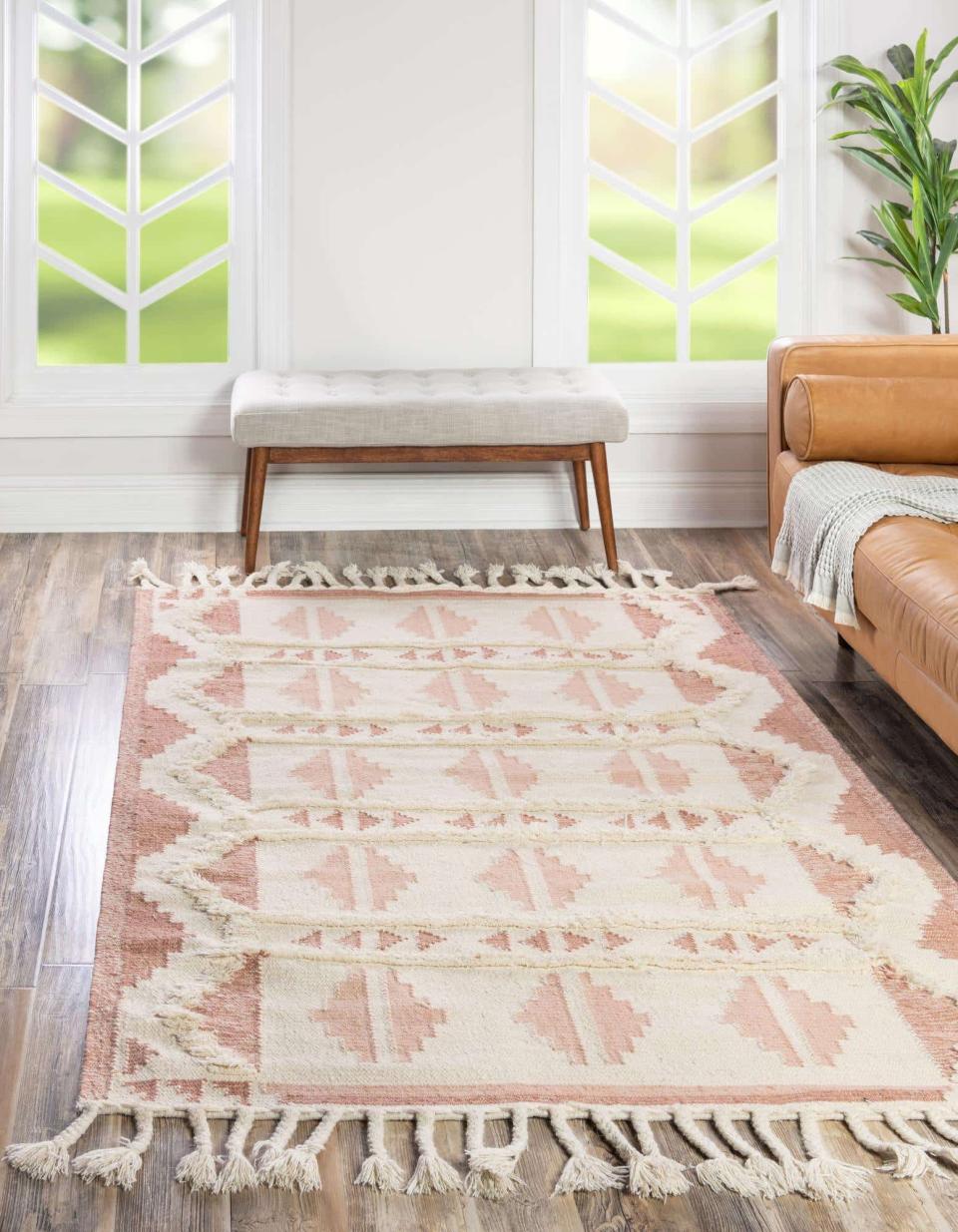 Hand-Woven Arizona Wool Rug