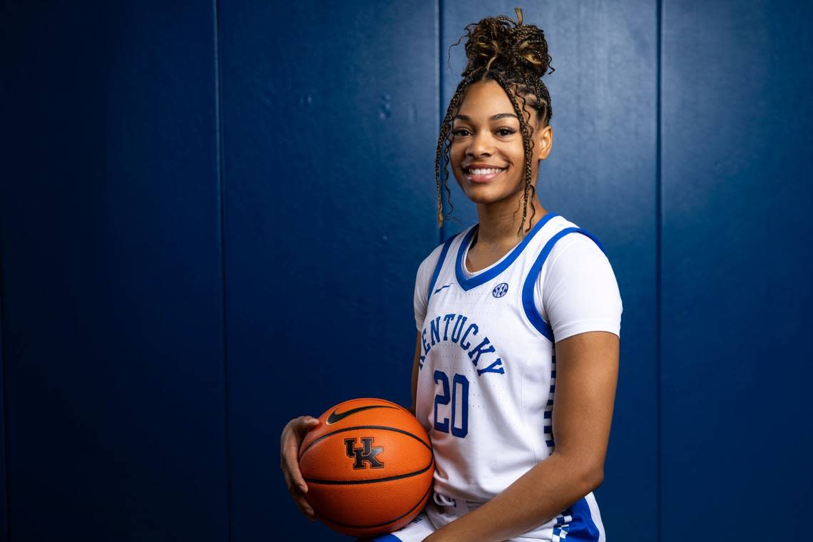 Amiya Jenkins, Kentucky’s 2022 Miss Basketball from Anderson County, is one of five players currently listed on UK’s official roster for next season, along with Brooklynn Miles, Saniah Tyler, Jordy Griggs and Cassidy Rowe. Silas Walker/Silas Walker/Lexington Herald-Le