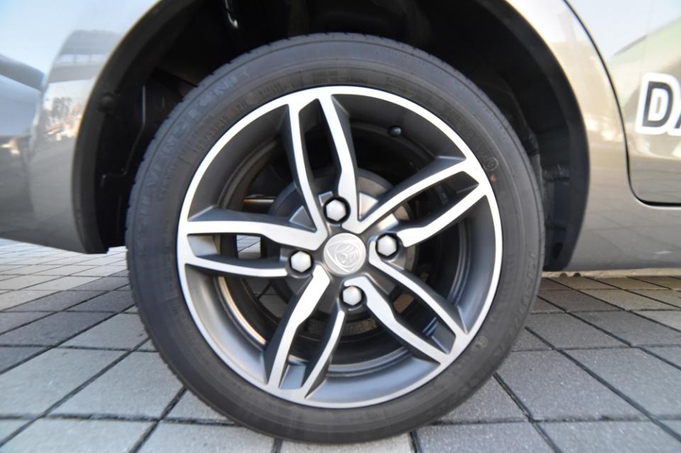 The new floral look 15-inch Alloy rims. — Picture courtesy of Proton