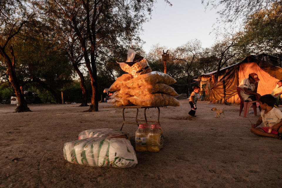 Un dedo manchado de tinta, lo que significa que esa persona ha emitido un voto, en Pozo Colorado, Paraguay. (Maria Magdalena Arrellaga/The New York Times)
