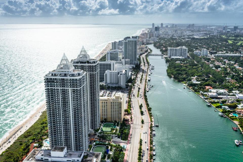 Fort Lauderdale is nicknamed the Venice of America due to the city’s Venetian style Intracoastal waterways