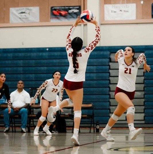 Valeria Ibarra sets teammate Laney Ramirez (21) during a recent Oxnard match. The two have been leaders for a Yellowjackets team that will contend for a playoff berth.