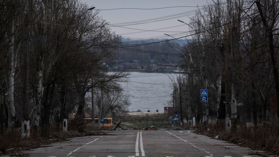 A roadblock is seen on a road leading to the Dnipro River in central Kherson on December 22, 2023. - Ed Ram/The Washington Post/Getty Images