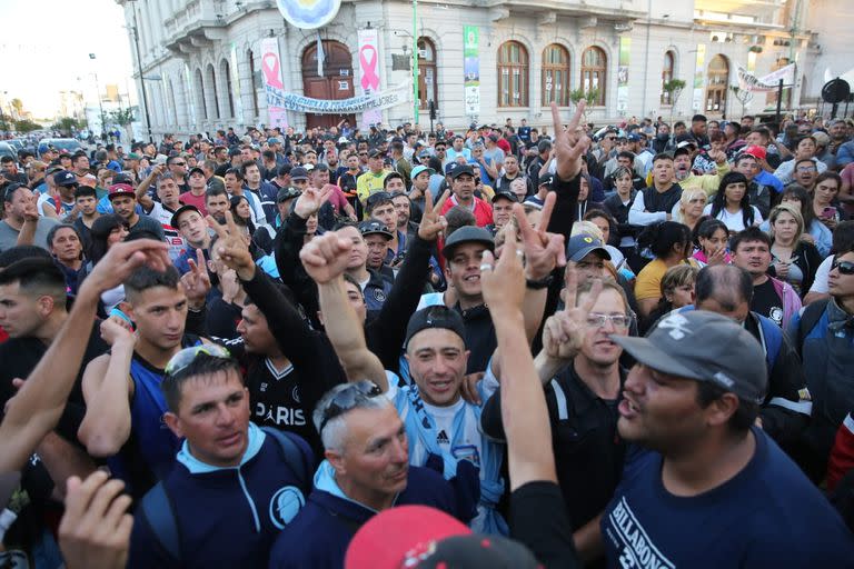 La facción de la Uocra que responde al Pata Medina reclamó Justicia en un acto en  Ensenada