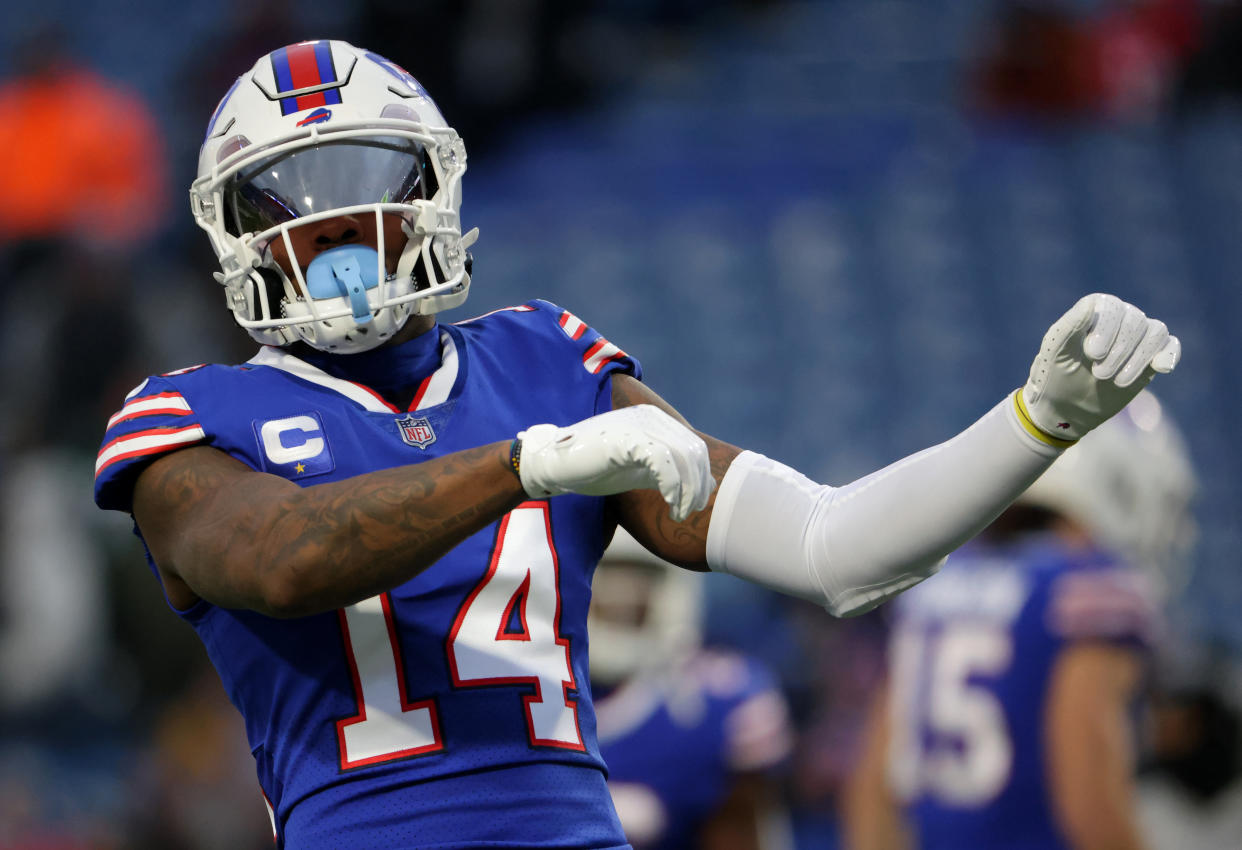 ORCHARD PARK, NY - JANUARY 09: Stefon Diggs #14 of the Buffalo Bills on the field during warmups before a game against the New York Jets at Highmark Stadium on January 9, 2022 in Orchard Park, New York. (Photo by Timothy T Ludwig/Getty Images)