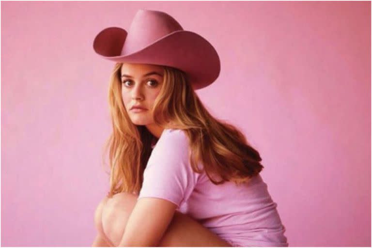 Alicia Silverstone en una de las imágenes tomadas para la tapa de la revista Rolling Stone, en 1995