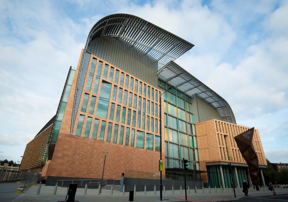 Francis Crick Institute: 10 health tech start-ups get cash boost and training