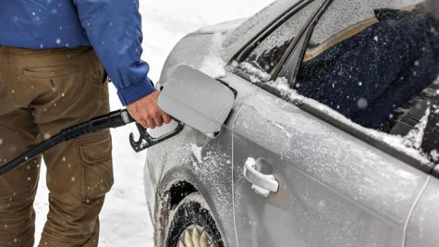 Car Washing in Winter – Why You Should Be Doing It