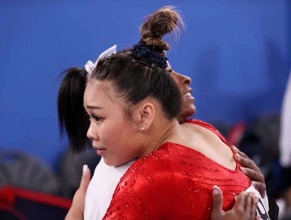 Como muchas de sus rivales, Sunisa Lee tiene la oportunidad de ganar la medalla de oro en el concurso individual completo tras el abandono de Simone Biles. (Foto: Laurence Griffiths / Getty Images).