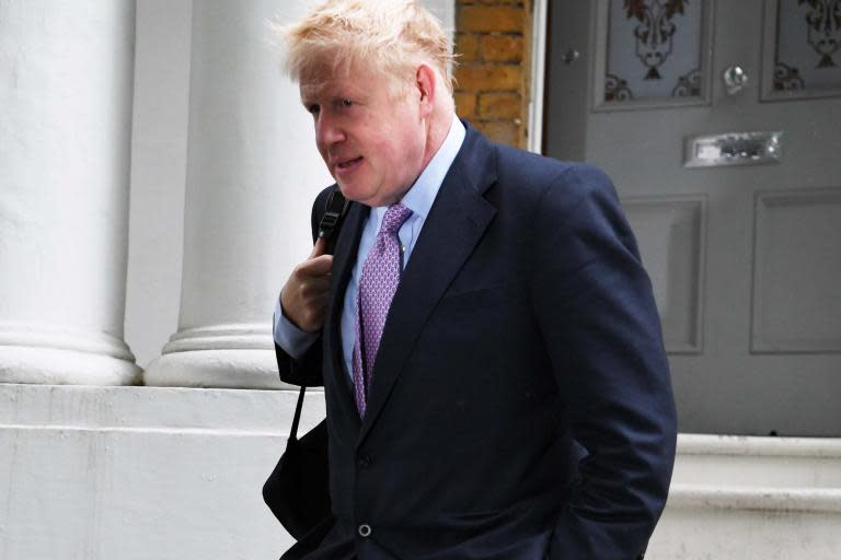 Boris Johnson and Jeremy Hunt in early poll boost as Tories launch bids for leadership