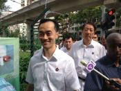 PAP candidate Dr Koh Poh Koon arriving with DPM Teo Chee Hean. (Yahoo! photo)