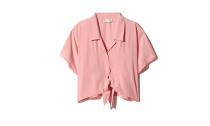 <p>Huang Blouse, $65, <a rel="nofollow noopener" href="http://us.aritzia.com/product/huang-blouse/63074.html?dwvar_63074_color=12289" target="_blank" data-ylk="slk:aritzia.com;elm:context_link;itc:0;sec:content-canvas" class="link ">aritzia.com</a> </p>