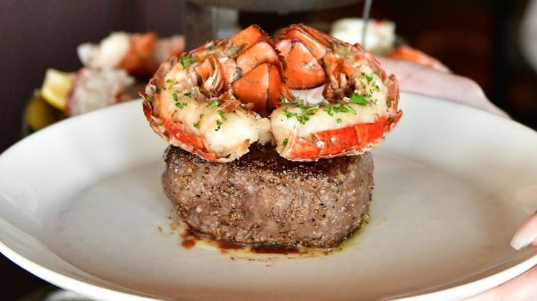 Surf and turf, Del Frisco's