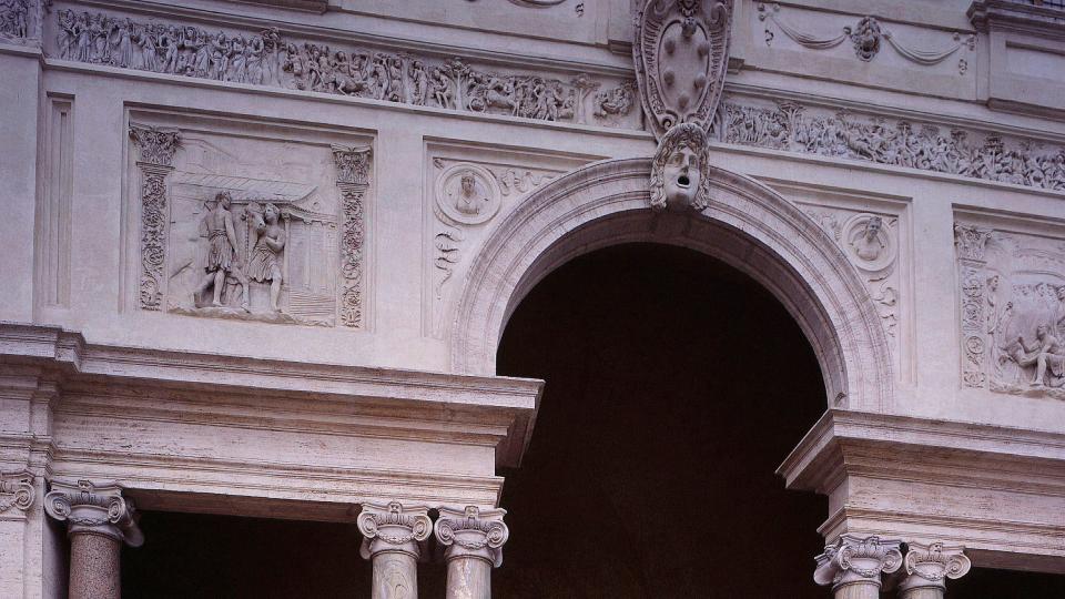 lion loggia facing gardens\, villa medici\, 1576\, architect bartolomeo ammannati\, 1511 92 italian\, rome\, italy\, with copy of bronze mercury by giambologna