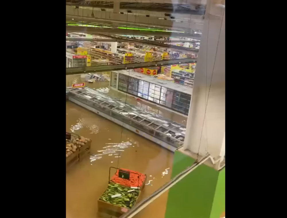 A video uploaded by RTM onto its Facebook page showed the Giant hypermarket in Section 13, Shah Alam completely inundated with rainwater today. ― Facebook screengrab