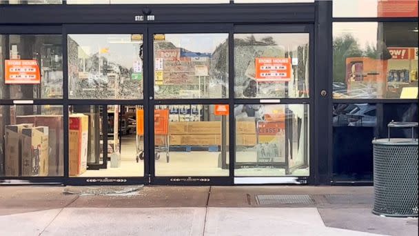 PHOTO: Glass doors of a Big Lots store were shattered during a shooting incident at a nearby Safeway supermarket in Bend, Ore., Aug. 28, 2022. (Central Oregon Daily News)