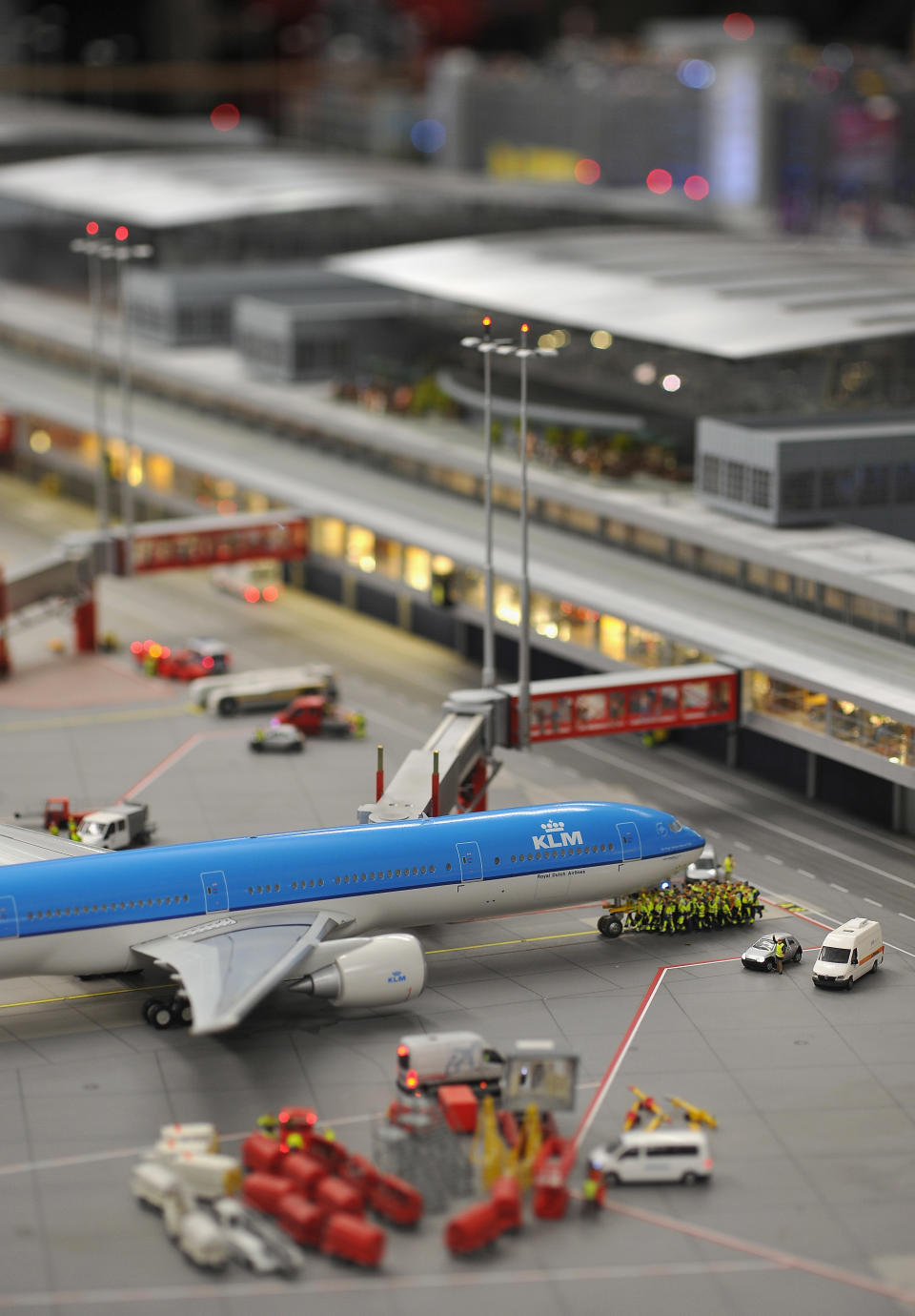 World's Largest Miniature Model Airport Opens To Public