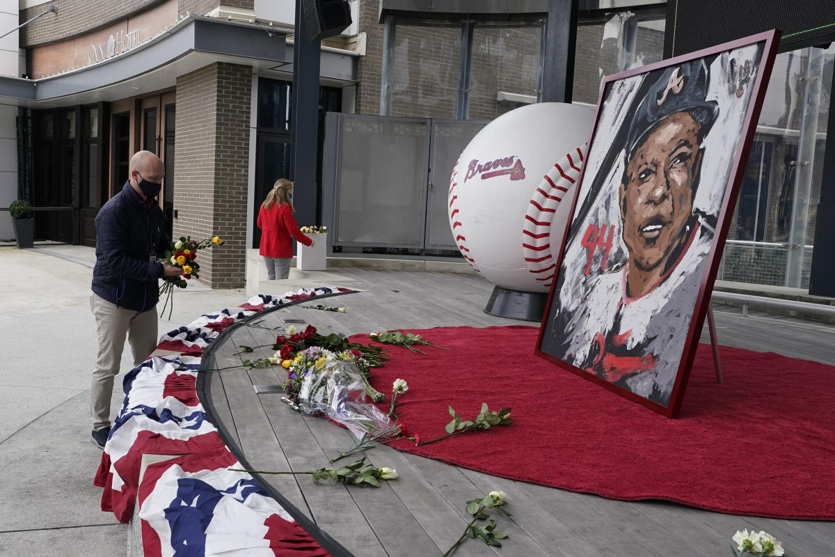 Falcons pull No. 44 in memory of Hank Aaron 