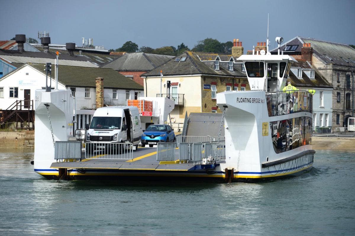 Cowes to East Cowes floating bridge 6 <i>(Image: IWCP)</i>