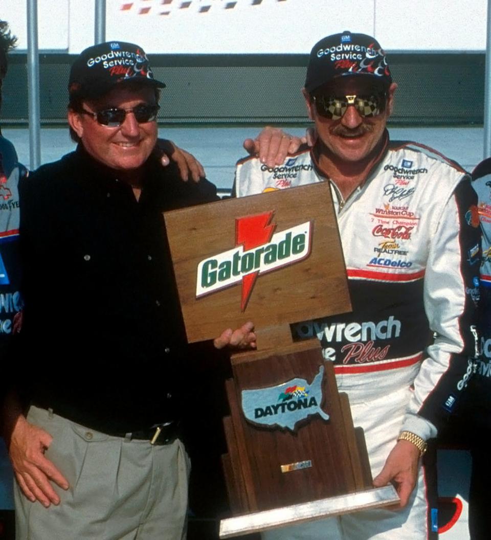 Earnhardt with team owner Richard Childress, in 1999, after winning a 10th straight 125-mile qualifier at Daytona.