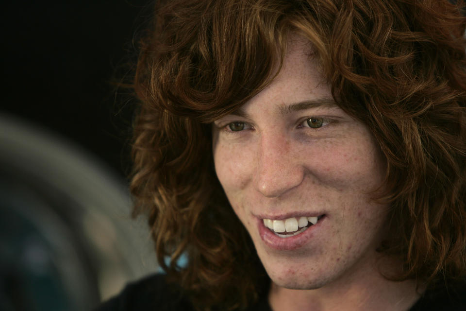 <p>Shaun White HP Bus Media Day Tour of Los Angeles – August 2, 2006<br> Shaun White aboard the HP Bus during a media day tour of Los Angeles, California during X Games XII being held at the Staples Center August 3-6, 2006. (Photo by Mike Ehrmann/WireImage) </p>