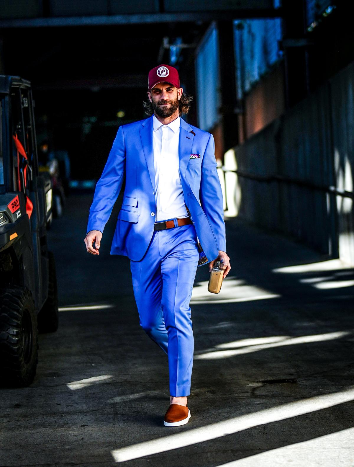 Bryce Harper's wardrobe choice turns heads ahead of crucial NLCS Game 3:  Looks like he shops at H&M