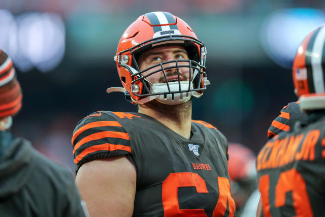 Browns release center JC Tretter