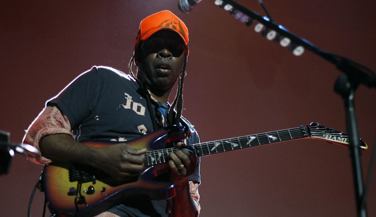  Vernon Reid performs with Living Colour at the Roxy in Sydney, Australia on May 20, 2006. 