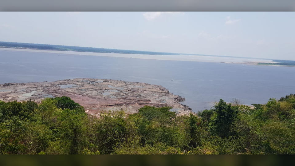 The Negro River reached its lowest level this year since records began in 1902.