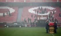 Eusebio's coffin arrives at the Luz stadium in Lisbon January 6, 2014.