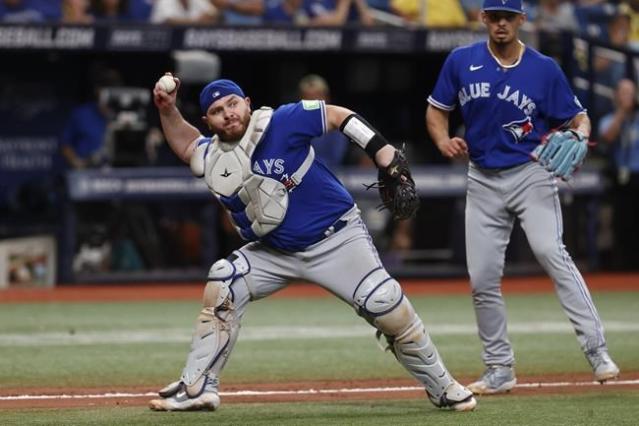 George Springer forced out of Blue Jays game after being hit by pitch