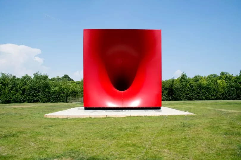 Anish Kapoor. Sectional Body Preparing for Monadic Singularity, 2015