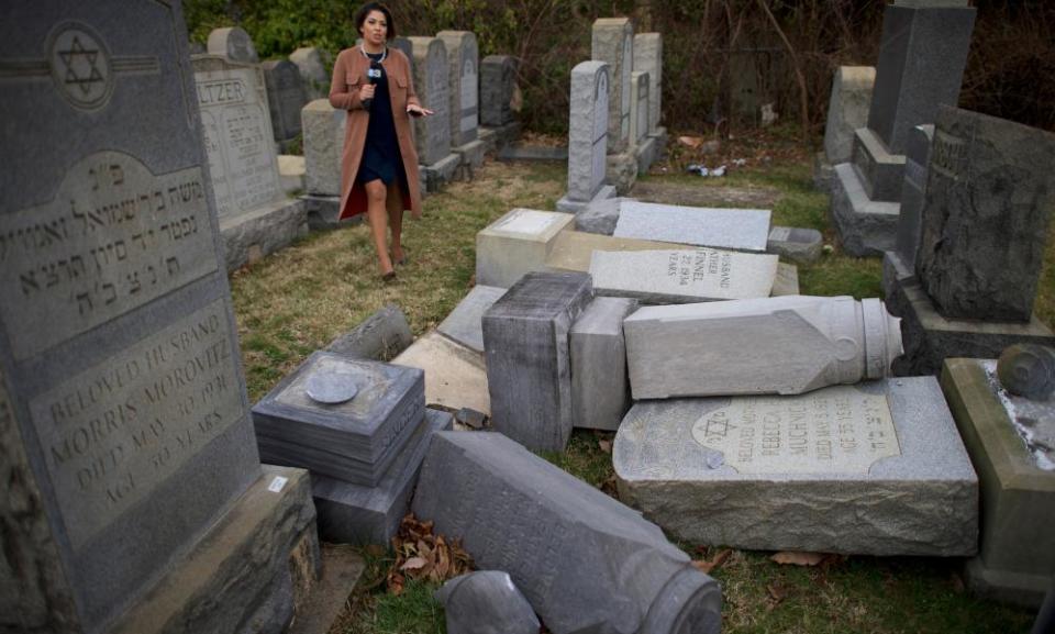 At Mount Carmel Cemetery in Philadelphia Monday.