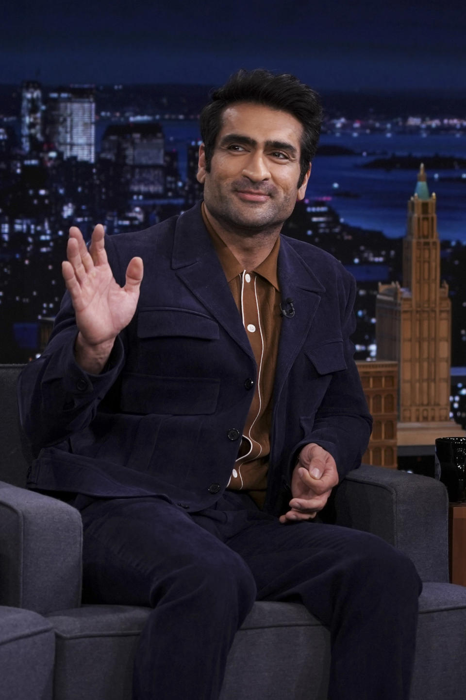 Kumail Nanjiani waves