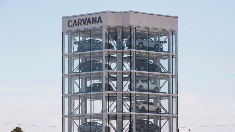  A photo of the Carvana glass tower of cars. 