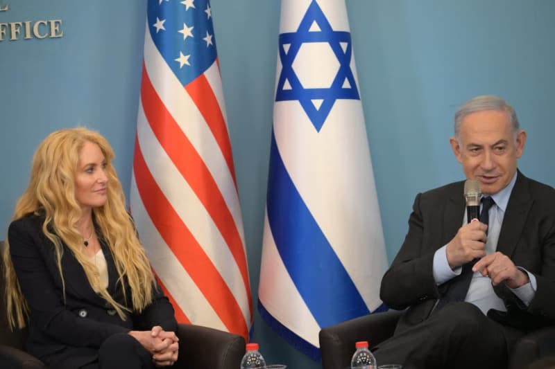 Prime Minister of Israel Benjamin Netanyahu (R) speaks during a meeting with a Republican US Congressional delegation at the Prime Minister's Office in Jerusalem. Amos Ben-Gershon/GPO/dpa