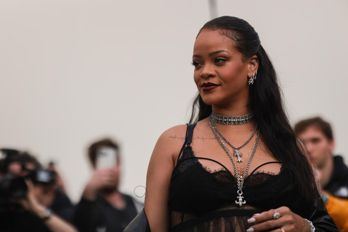Rihanna confirms she’s headlining the Super Bowl LVII halftime show