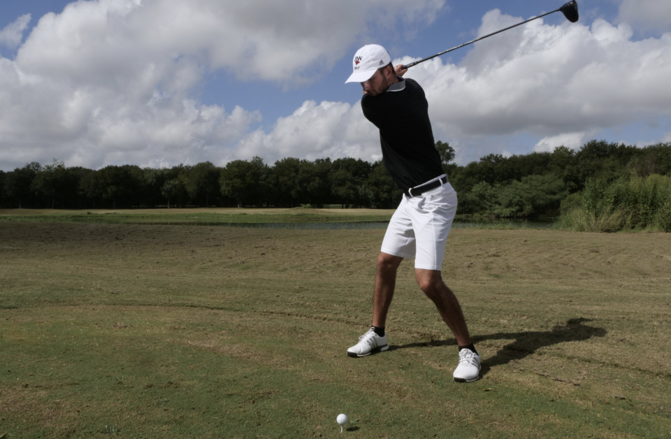 John Hill on the tee. (Soobum Im/UIW Athletics)