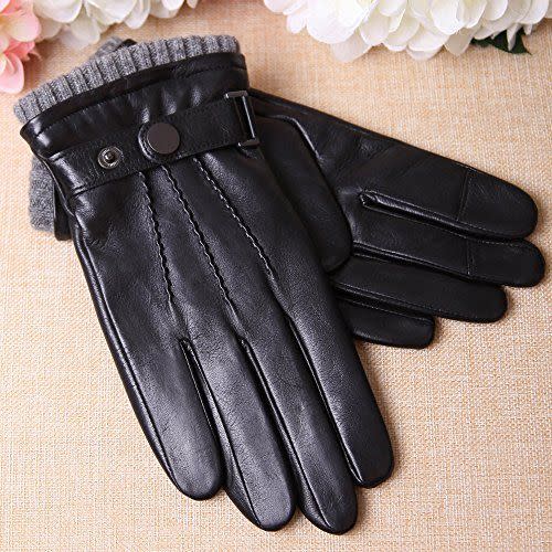 48) Touchscreen Leather Gloves