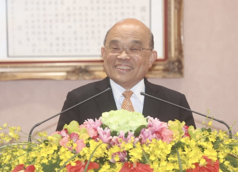 前行政院長蘇貞昌今天說，「我做事不分黨派」，漁港整建必須一次做好，台灣才能跟世界拚，因此他決定讓周邊軟硬體一次到位。（中央社資料照）