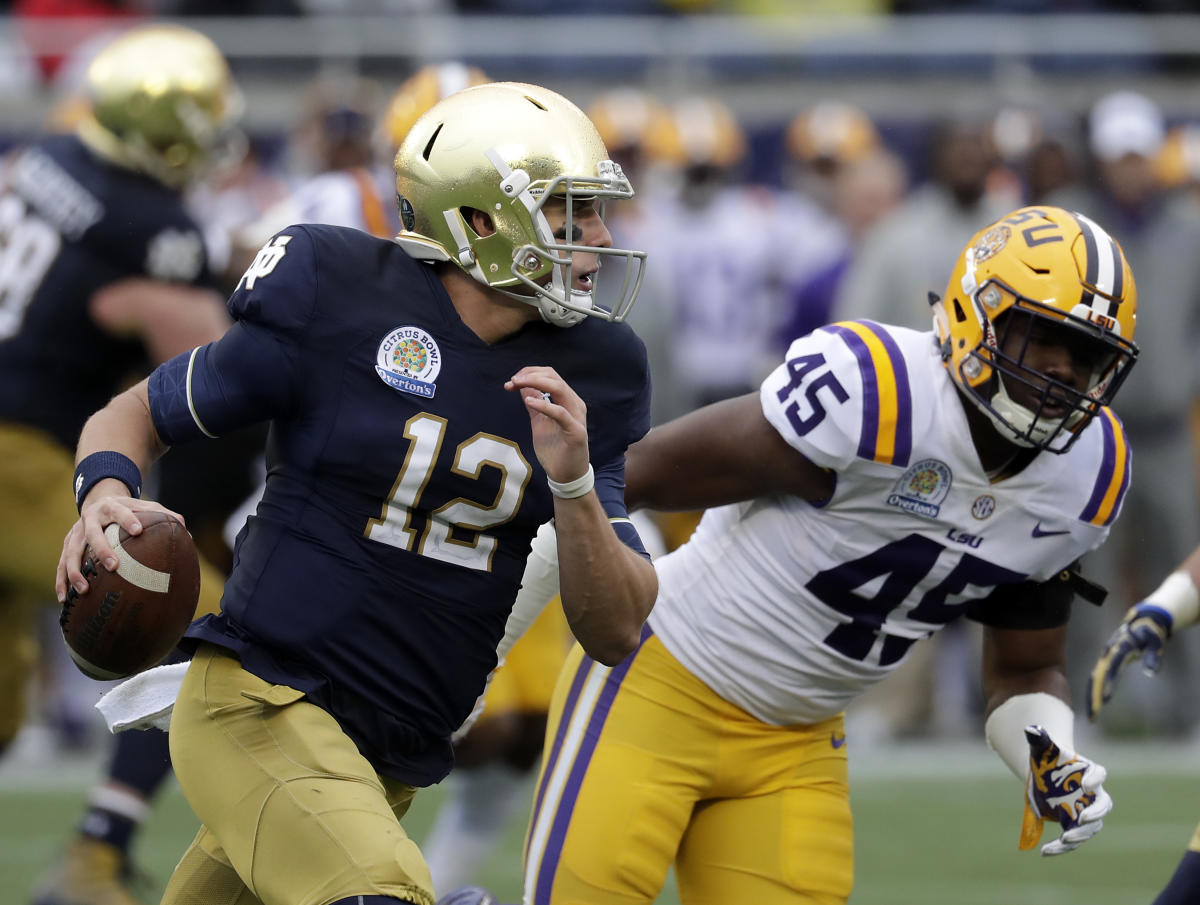 Notre Dame shocks LSU with highlight reel TD catch in final minutes