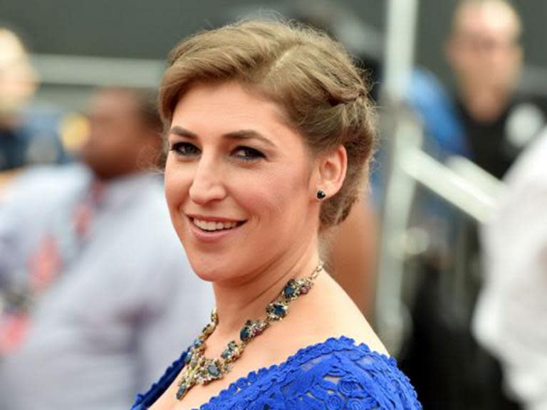 Harvey Weinstein: Big Bang Theory actor Mayim Bialik apologises again for controversial op-ed