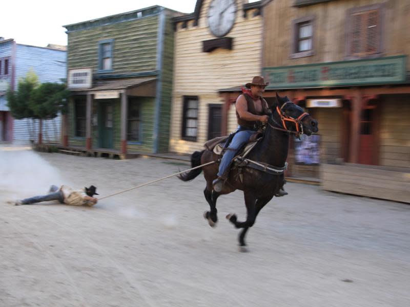 Cowboy-Shows gibt es in Fort Bravo regelmäßig. In Europas einziger Wüste, der Tabernas, werden besonders gerne Western gedreht. Foto: Manuel Meyer