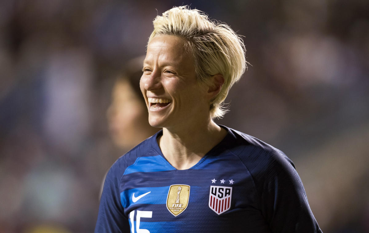 Megan Rapinoe First Openly Gay Woman Posing For Sis Swimsuit Issue 