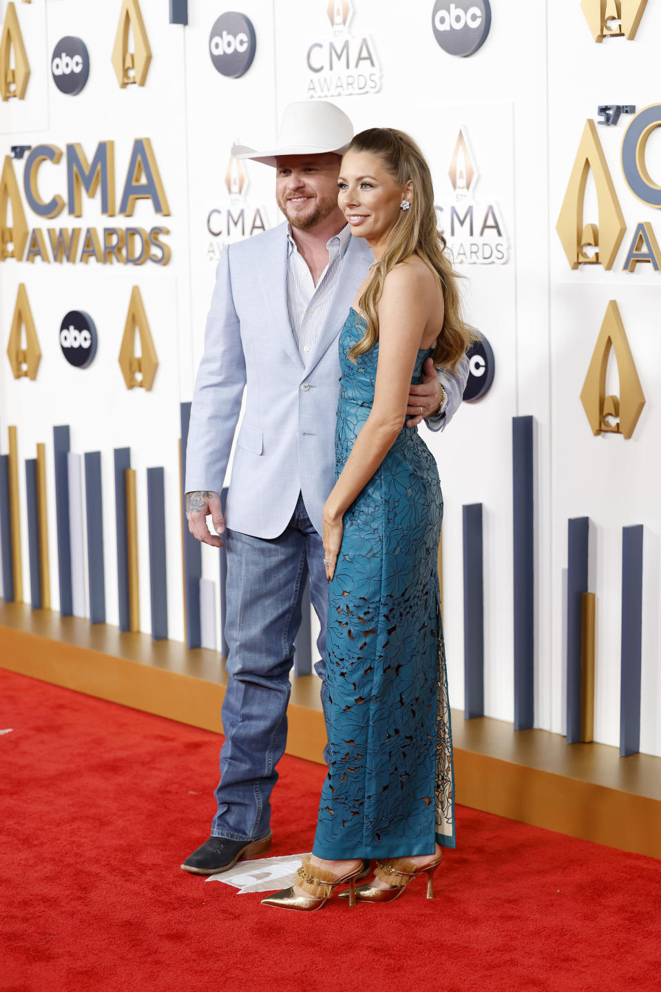 Cody Johnson And Wife Brandi Johnson Color Coordinate On The 2023 Cma