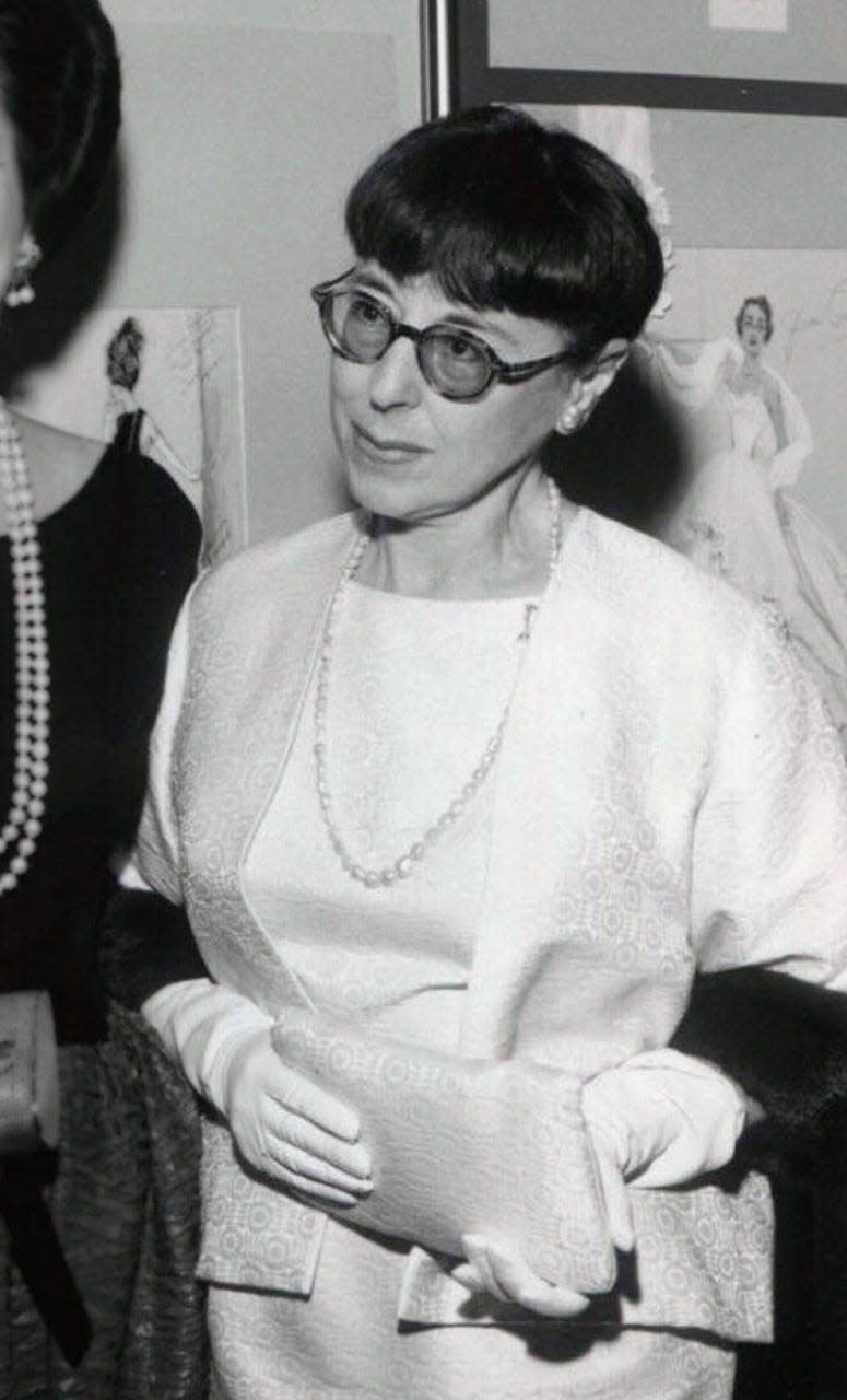 Famed designer Edith Head had a Palm Springs home “just outside the Movie Colony neighborhood” at 1172 May Drive.