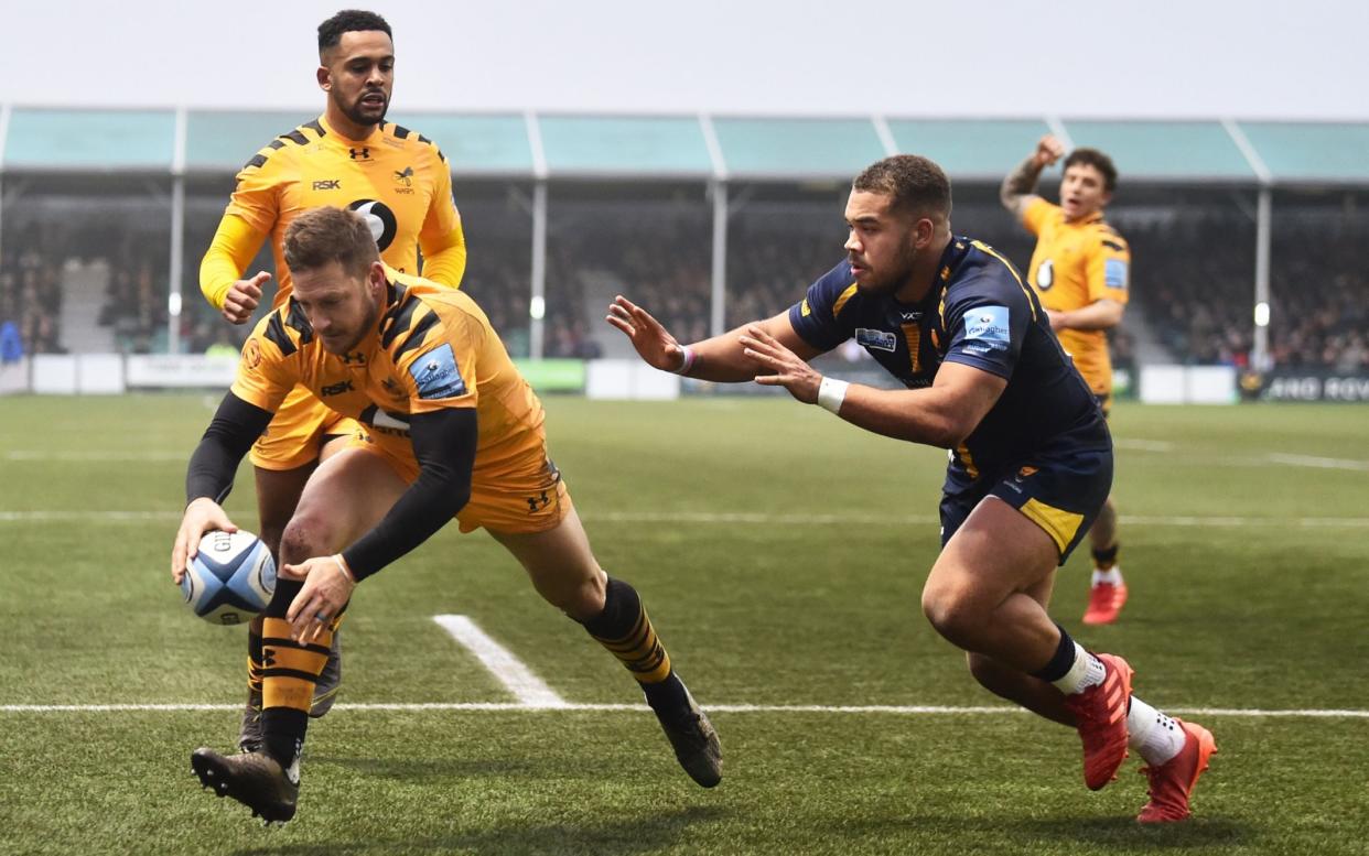 Jimmy Gopperth of Wasps scores their first try of the game during the Gallagher Premiership Rugby match between Worcester Warriors and Wasps at Sixways Stadium on January 25, 2020 in Worcester, England - Getty Images/Nathan Stirk